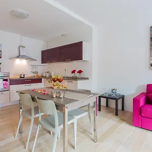  Apartment Santa Sofia